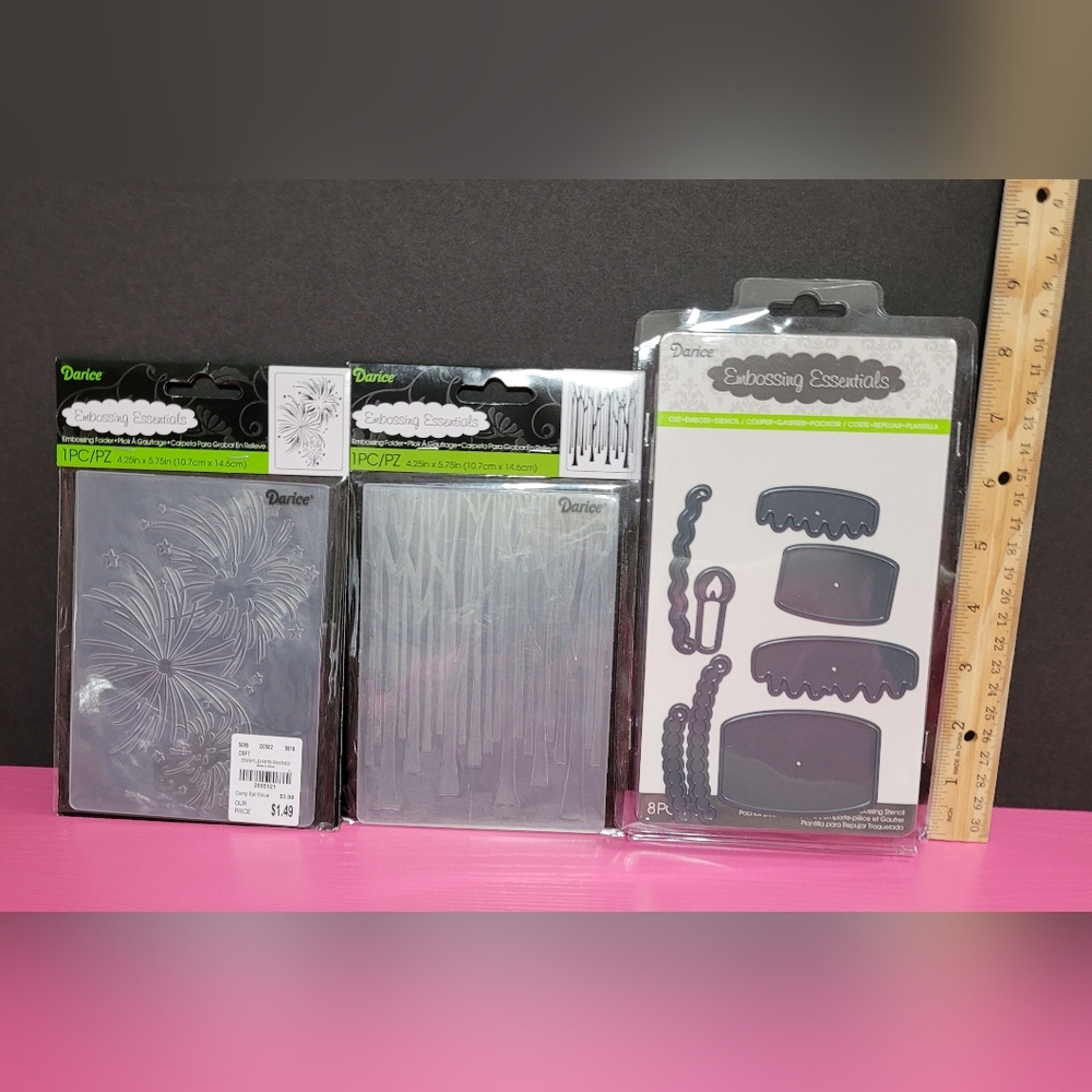 Darice Embossing Folders And Cake Layers Die Set.  (0150)
